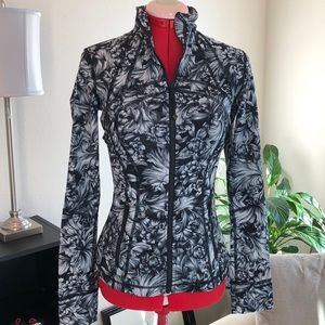 NWOT Lululemon Define Jacket